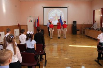 Подробнее о статье Церемония поднятия государственного флага Российской Федерации