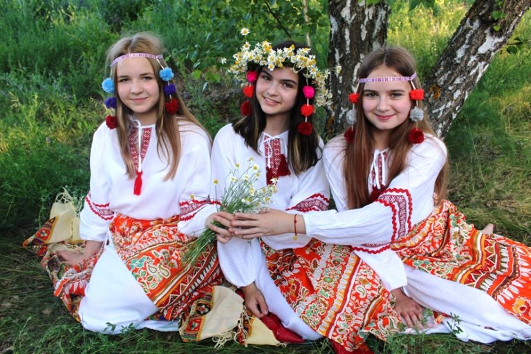 Подробнее о статье Школьники, педагоги и родители! Приглашаем вас принять участие в дистанционных мероприятиях   и акциях Обливского района