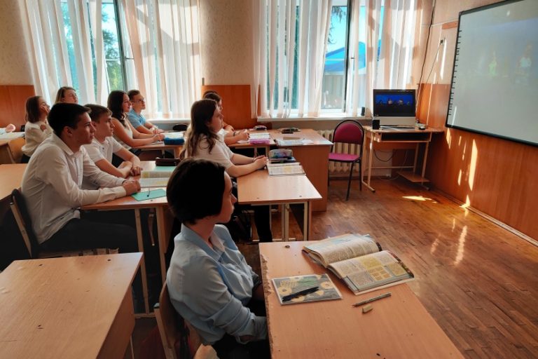 Подробнее о статье Онлайн-урок «Будь здоров!»