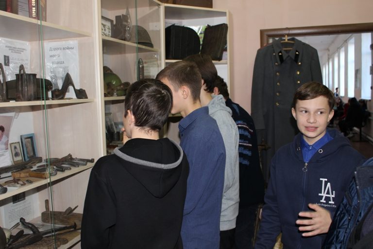 Подробнее о статье Экскурсия в школьный музей «Исток»
