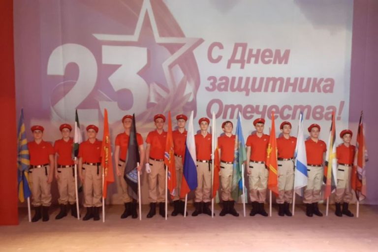 Подробнее о статье Юнармейцы отряда «Факел» приняли участие в торжественном концерт