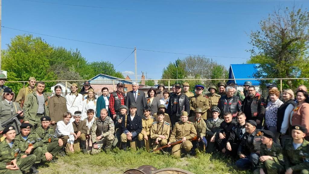 Вы сейчас просматриваете Встреча с участниками Всероссийского мотоклуба «Ночные волки»