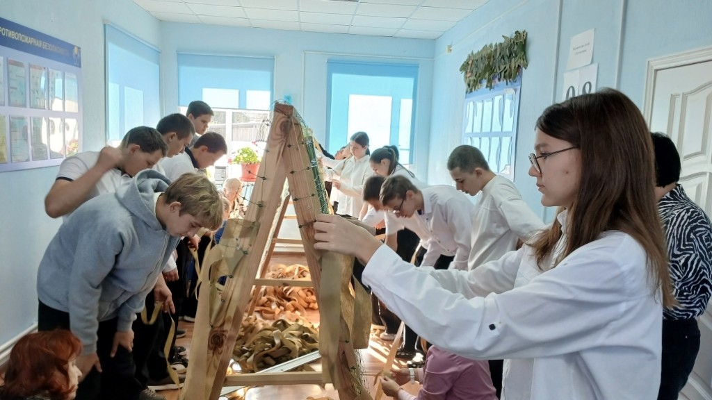 Вы сейчас просматриваете Плетение маскировочных сетей